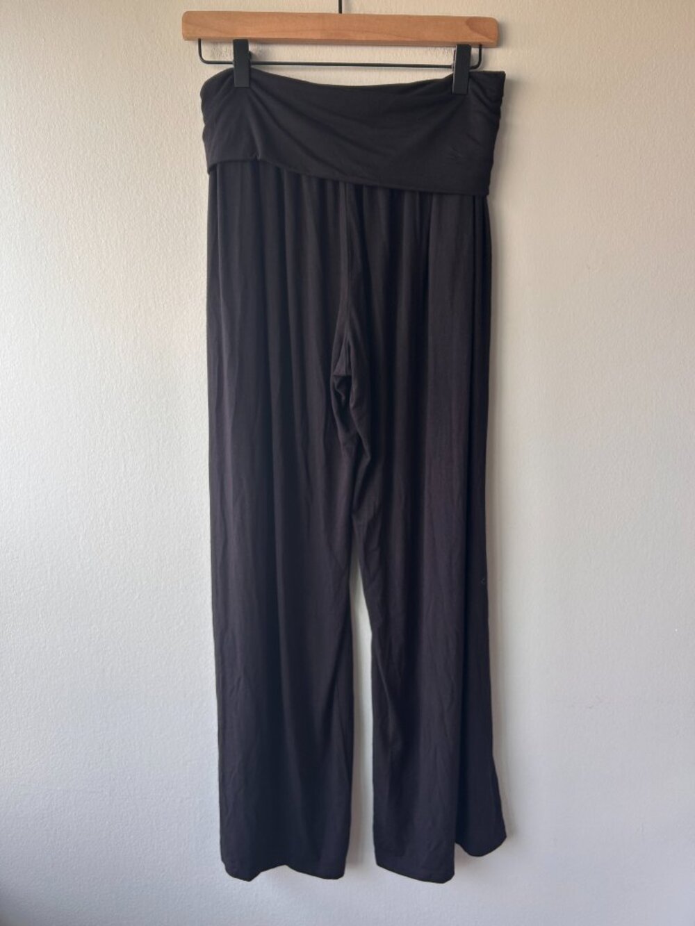 Athleta Studio Wide Leg Pant Black Foldover Waist Yoga Lounge Size S Petite - Picture 4 of 10